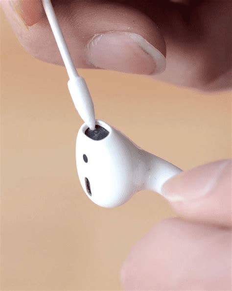 how to stop airpods from leaking sound|My AirPods are leaking sound